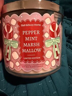 Bath & Body Works Peppermint Marshmallow Candle - Pink & Red